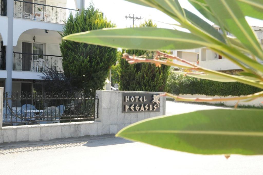 Pegasus Hotel Chaniotis Zimmer foto